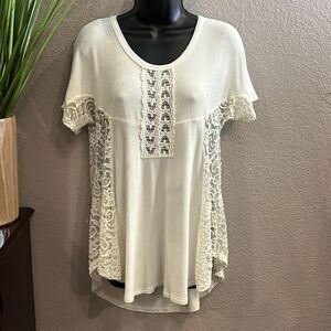 #451 Nu label Lacey off-white high low top size small